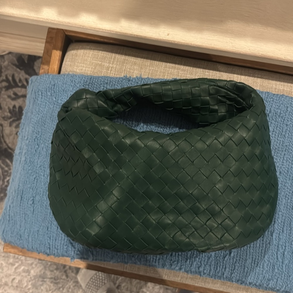 BOTTEGA VENETA Teen Jodie raintree green. Used once. Comes with receipt - Picture 2 of 11